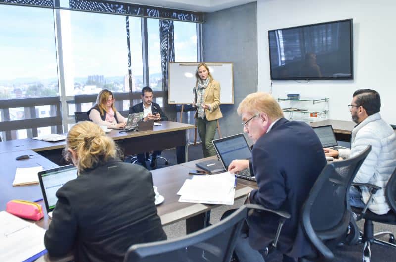 El acompañamiento del programa se realiza por medio de mentorías especializadas. Foto: cortesía Cámara de Comercio de Bogotá 