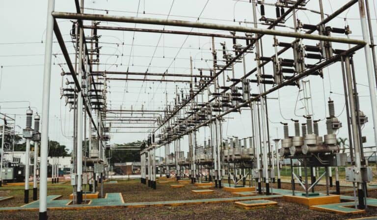 la apuesta más fuerte de la compañía actualmente se concentra en los sistemas de almacenamiento de energía mediante baterías