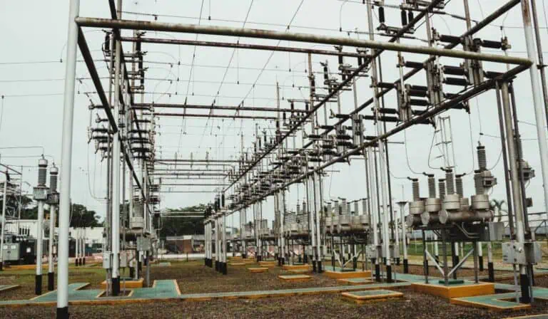 la apuesta más fuerte de la compañía actualmente se concentra en los sistemas de almacenamiento de energía mediante baterías