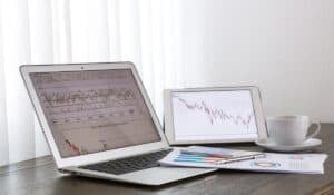 Bolsas mixtas con inversores a la expectativa de reuniones de bancos centrales esta semana
