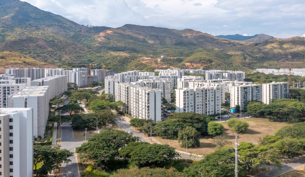 Ciudad Guabinas, en Yumbo, de Jaramillo Mora