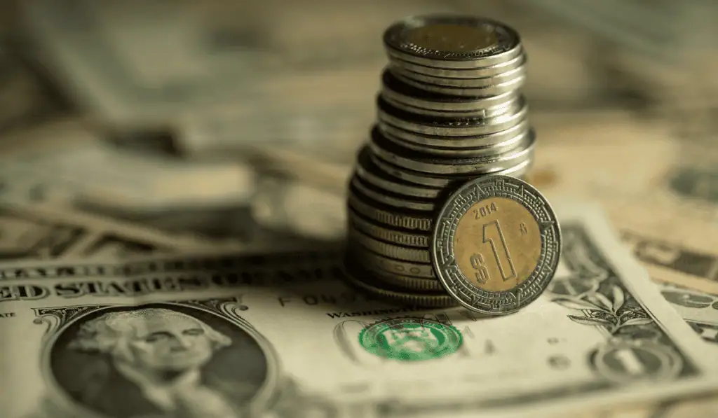Dólar en Colombia rebotó a $3.669 tras tocar mínimos de dos meses; deuda pública se valorizó Dólar en Colombia