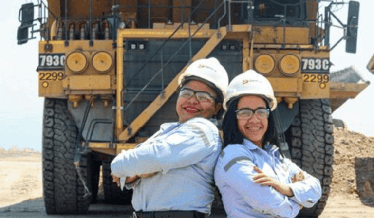 Empleadas operaciones mineras. Foto: cortesía Drummond