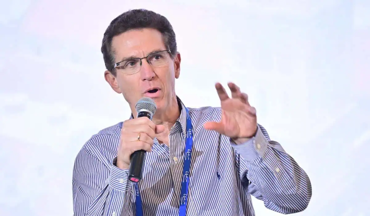 Home - Valora Analitik Federico Echavarría, gerente de AES Colombia. Imagen: Congreso MEM