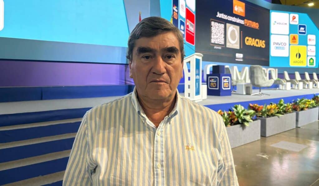 Felipe Calderón, presidente de Construcciones CFC