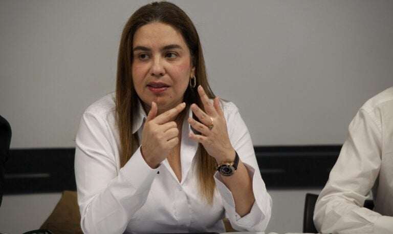 Gobierno asegura gas para evitar racionamiento de energía por mantenimiento de regasificadora SPEC