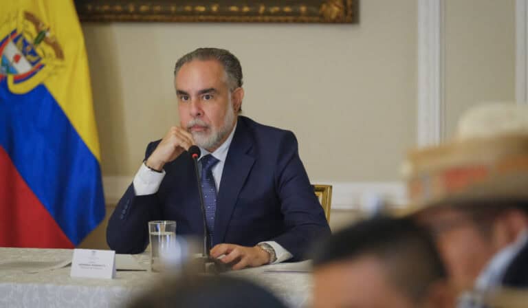 Gobierno ofrece recompensa de $1.000 millones por amenazas contra el ministro Armando Benedetti