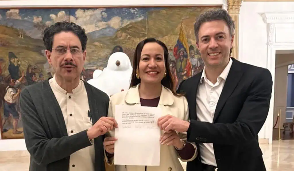 Daniel Quintero no podría aspirar a la Presidencia de Colombia por otro partido o movimiento: MOE explica las causas Precandidatos del Pacto Histórico. Izq, Iván Cepeda, Carolina Corcho y Daniel Quintero