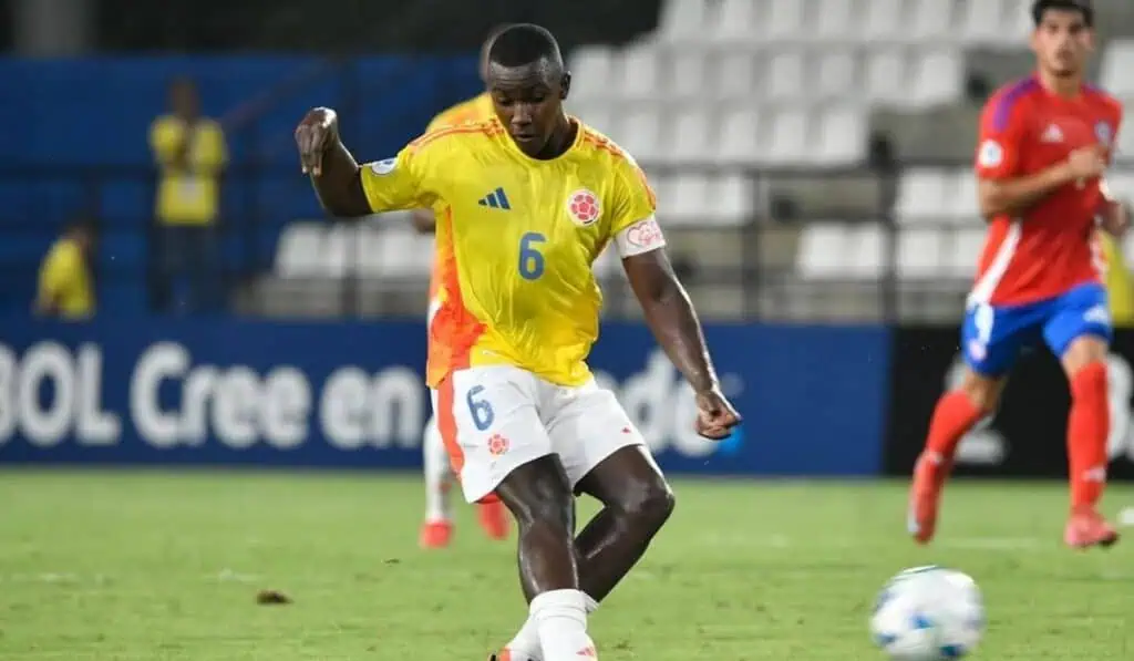 El Manchester United firma a una ‘joya’ del fútbol colombiano por un millón de euros El Manchester United firma a una ‘joya’ del fútbol colombiano por un millón de euros
