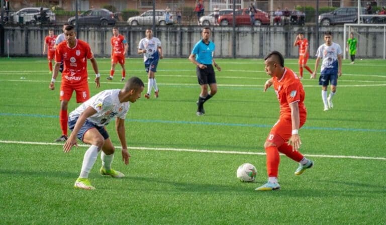 El fútbol colombiano tendría una tercera categoría profesional desde 2026: Así sería el torneo