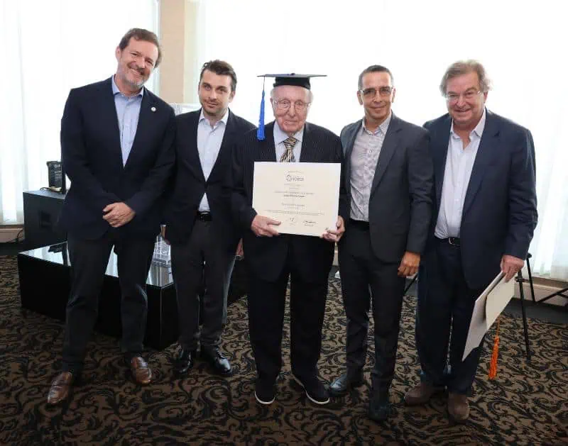 Universidad Icesi rinde homenaje a Isaac Gilinski con el nombramiento de su Facultad de Negocios y Economía Homenaje al empresario, diplomático y filántropo Isaac Gilinski Sragowicz