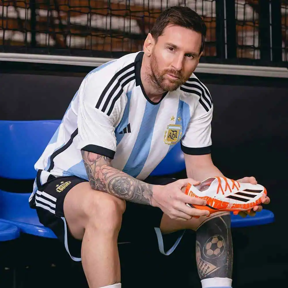 El duelo millonario de los guayos: Adidas y Nike controlan el 60 % del calzado de fútbol El duelo millonario de los guayos: Adidas y Nike controlan el 60 % del calzado de fútbol