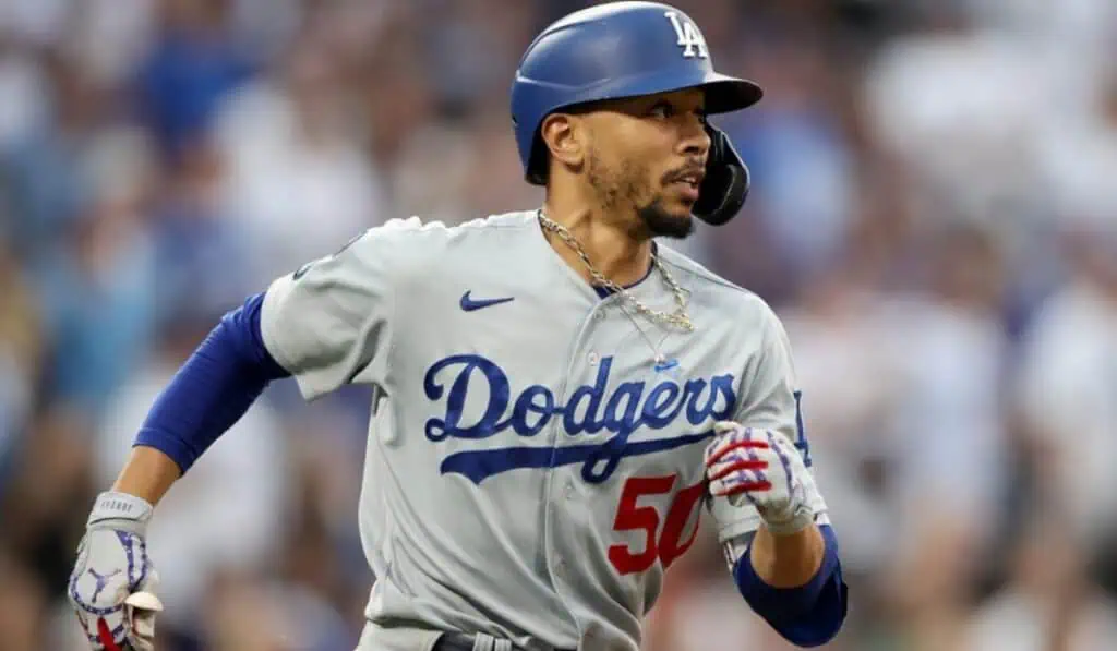 El juego más largo de la Serie Mundial de béisbol también rompió récord de ingresos en la MLB Mookie Betts