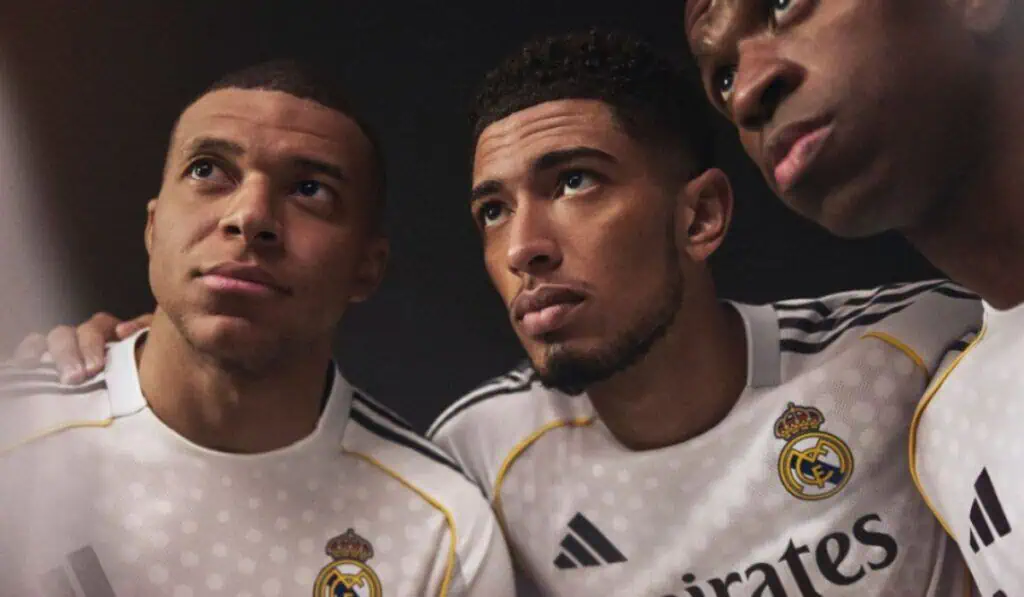 Las 10 camisetas de fútbol más vendidas en 2025: Messi y Cristiano siguen moviendo el mercado Adidas recibe el doble de plata por vender camisetas de fútbol que lo que exporta Colombia en prendas de vestir