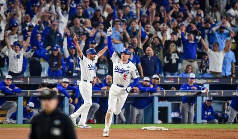 El juego más largo de la Serie Mundial de béisbol también rompió récord de ingresos en la MLB