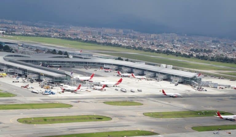 Solo faltan 19 aviones Airbus en Colombia por actualizarse: en dos días quedarán listos Airbus