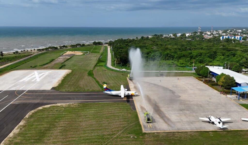 Importante aeropuerto en Colombia retoma operaciones y conectará con concurrido sitio turístico Aeropuerto en Colombia retoma funcionamiento