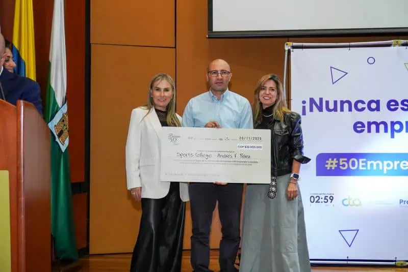 Colombia entregó por primera vez los Premios +50 Emprende para reconocer el talento sénior del país Andrés Felipe Pérez
