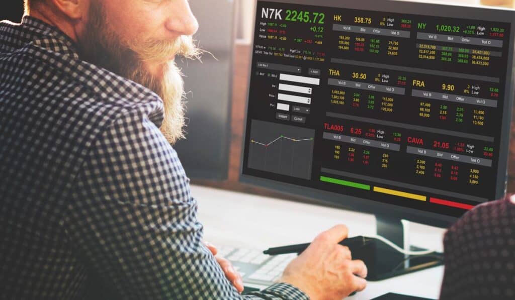 Bolsas mixtas con foco en resultados de Nvidia y dato de inflación en eurozona