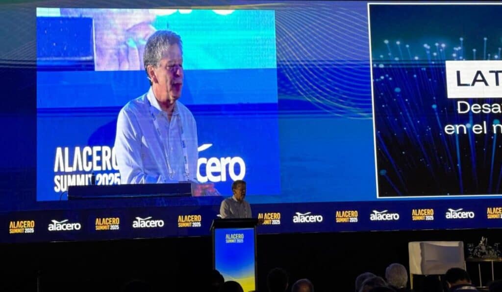 ANDI advierte que la falta de política industrial está debilitando la competitividad regional Bruce Mac Master, presidente de la Asociación Nacional de Empresarios de Colombia (ANDI)