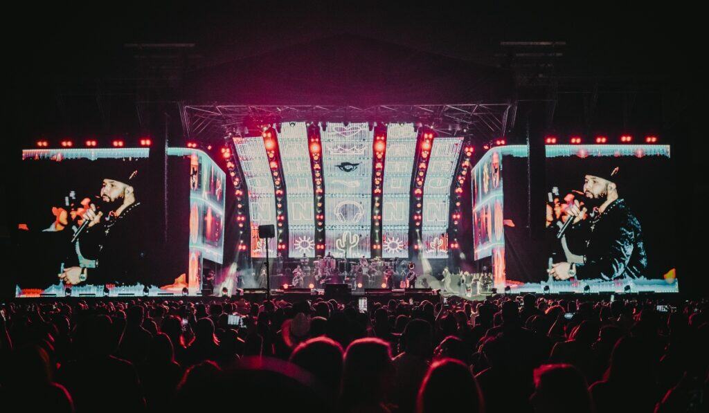 Concierto Carín León