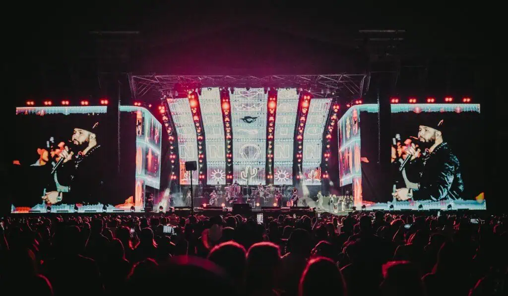 PIB de Bogotá creció 3,9 % en el primer trimestre de 2025, los eventos siguen apalancando la economía Concierto Carín León