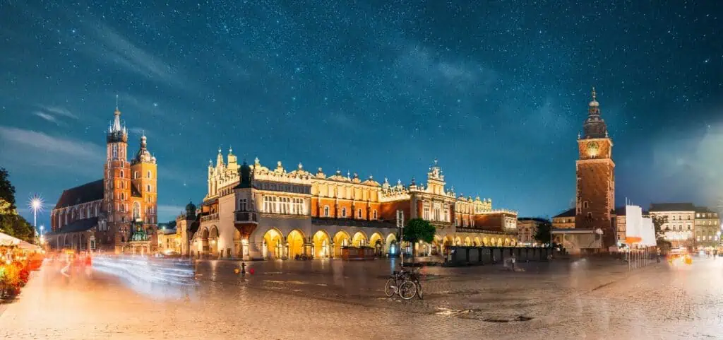 Los destinos más baratos de Europa para viajar Cracovia, Polonia. Foto: Envato/Valora Analitik.