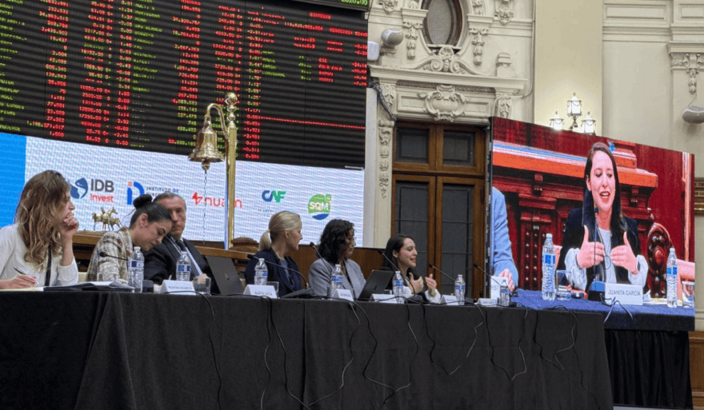 El GEB y la OCDE se unen para traducir nueva versión de las directrices de gobernanza en las empresas públicas Alianza entre el GEB y la OCDE permitió la traducción al español de las Directrices sobre el Gobierno Corporativo de las Empresas Públicas.