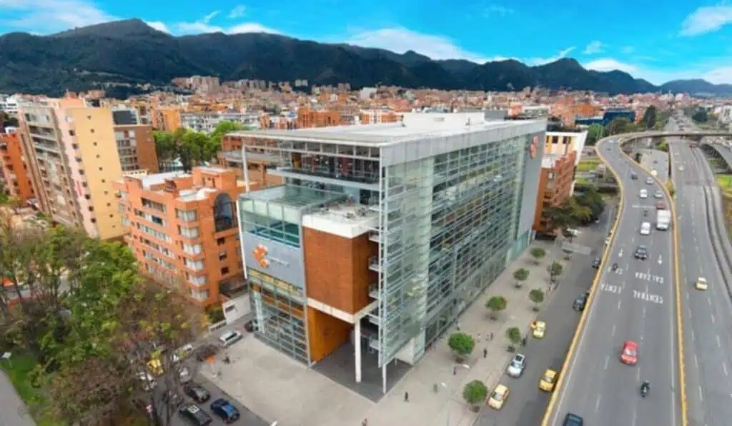 Compensar anuncia beneficios para afiliados en el marco de su aniversario Edificio Compensar