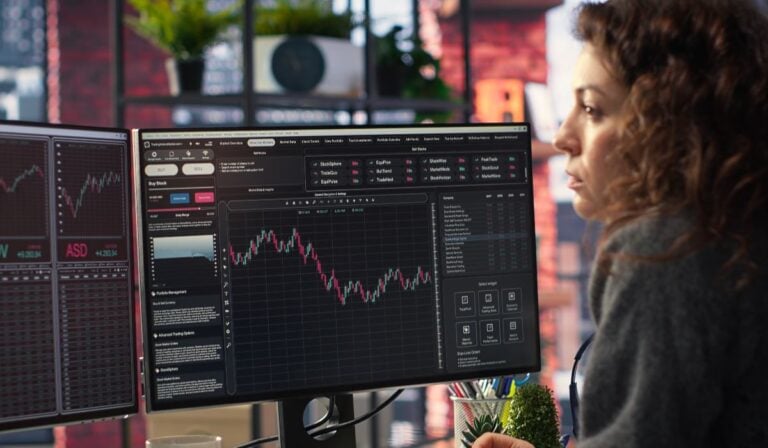 Premercado | Expectativa por reapertura del Gobierno de EE. UU. y pérdidas de Softbank Group mueven bolsas Premercado | Expectativa por reapertura del Gobierno de EE. UU. y pérdidas de Softbank Group mueven bolsas