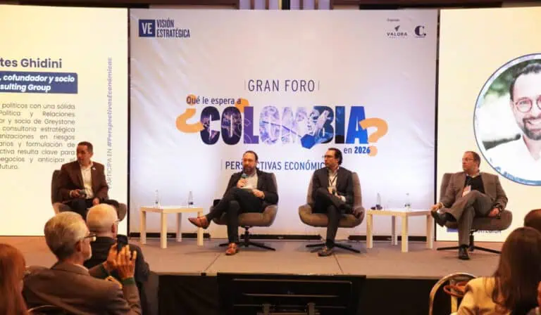 Gran foro de Valora Analitik y El Colombino