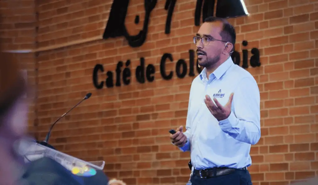 La revolución de las cápsulas que está abriendo nuevas puertas a los caficultores colombianos Iván Galindo, gerente de Almacafé