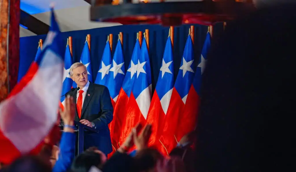 Así reciben los mercados la victoria de Kast en elecciones de Chile: esto dicen UBS y Goldman Sachs José Antonio Kast