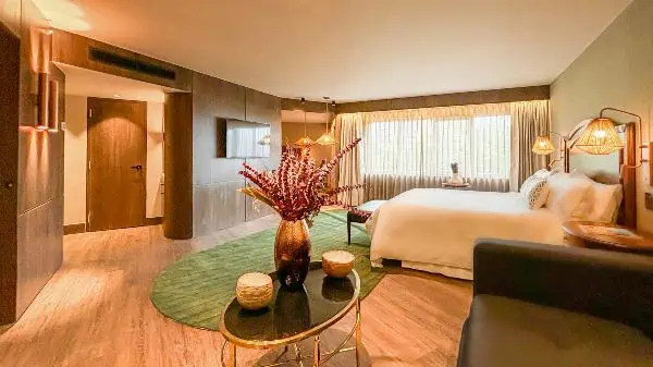Hotel InterContinental Movich de Medellín revela importantes remodelaciones en su aniversario número 55 Junior suite premium hotel InterContinental Movich de Medellín
