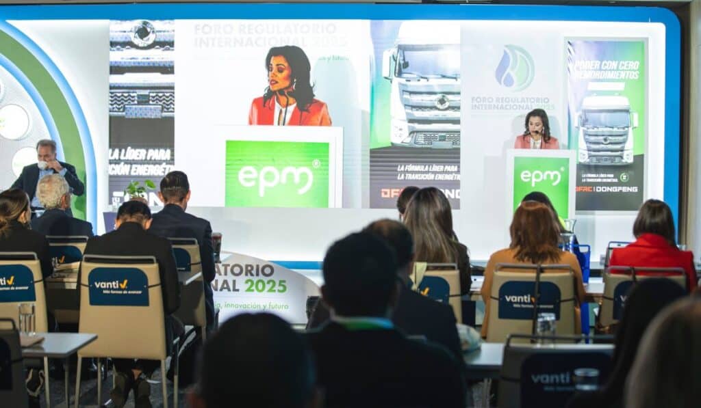 Foro Regulatorio Internacional 2025 trazó hoja de ruta para una regulación energética moderna y confiable Luz Stella Murgas, presidenta de Naturgas