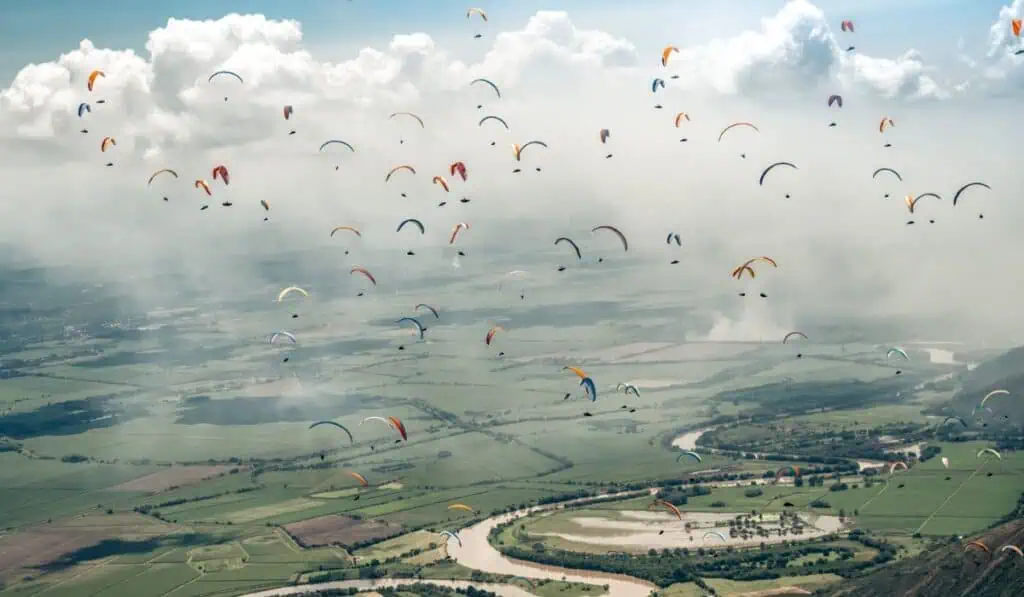 Cali será la capital latinoamericana de la industria del entretenimiento Parapente Cali