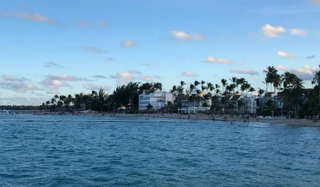 JetSmart lanzó vuelos directos a Punta Cana desde Medellín y Cali: anunciaron código promocional Punta Cana