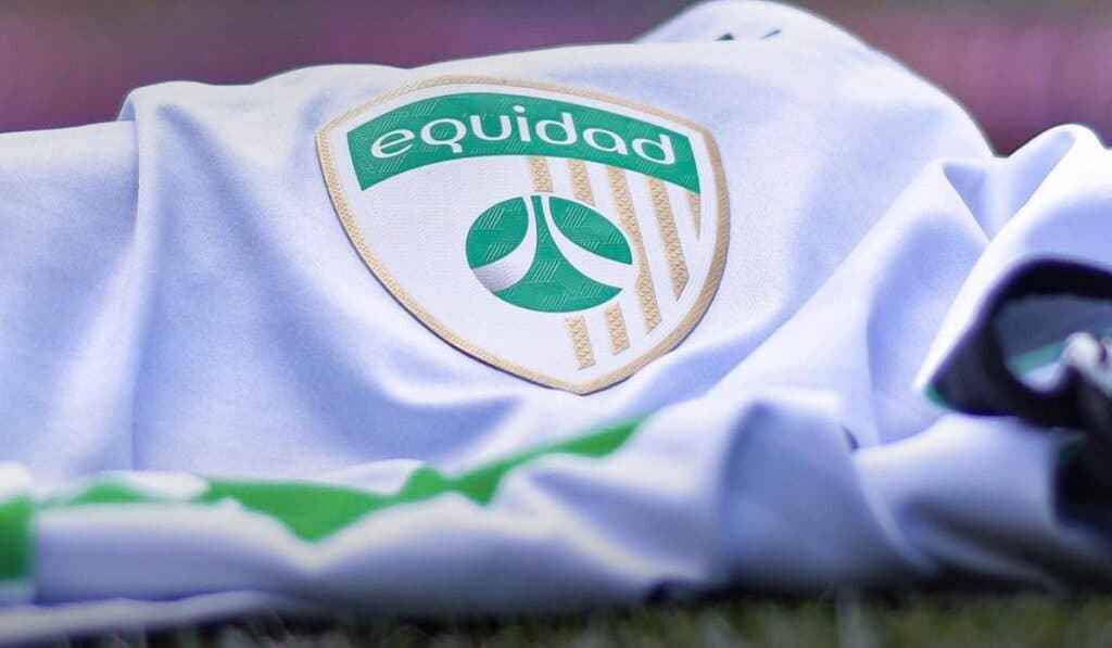 El equipo de fútbol bogotano que desde 2026 cambiará de nombre, colores y escudo El equipo de fútbol bogotano que desde 2026 cambiará de nombre, colores y escudo