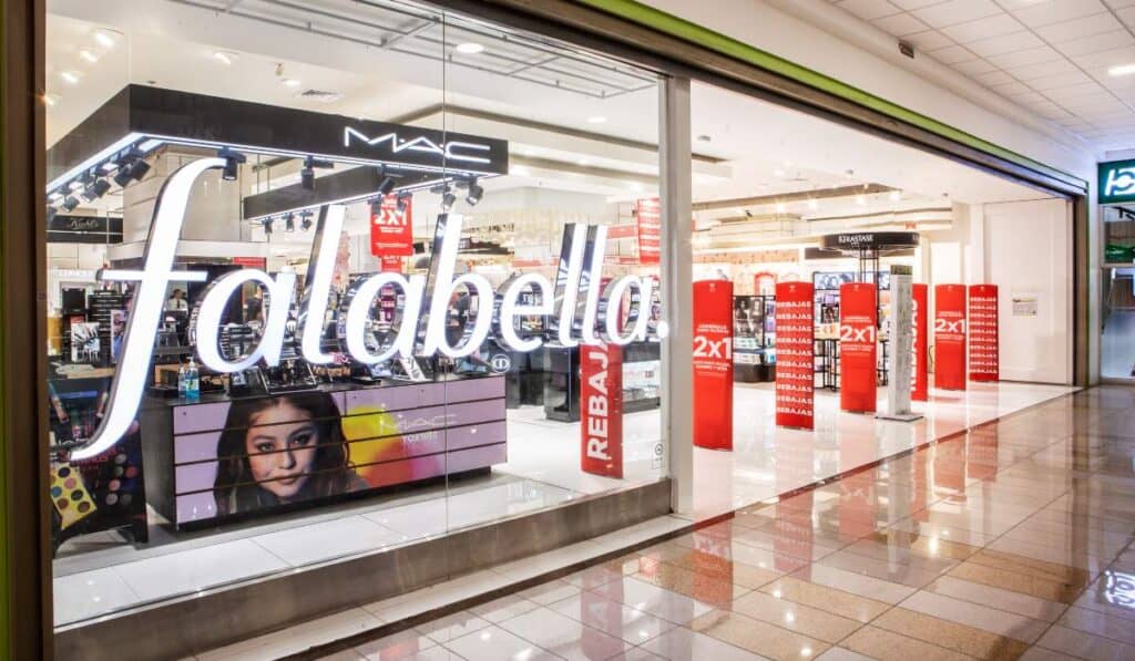 Falabella ajusta su operación para superar los 300.000 despachos en Black Friday 2025 Falabella