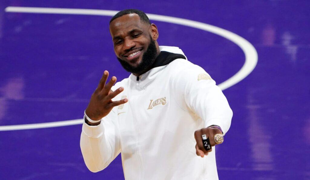 Los ingresos de LeBron James superan los US$130 millones: Así queda el top 10 de la NBA