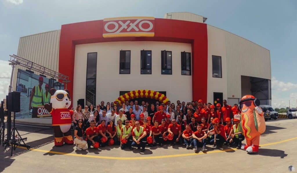 Oxxo pone en marcha nuevo centro de distribución en Risaralda con inversión de $3.000 millones Oxxo pone en marcha nuevo centro de distribución en Risaralda con inversión de $3.000 millones