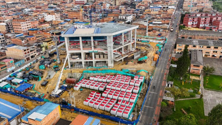 Avanza el TransMiCable San Cristóbal, el proyecto alcanza un avance de contrato del 80 % Cable aéreo San Cristóbal