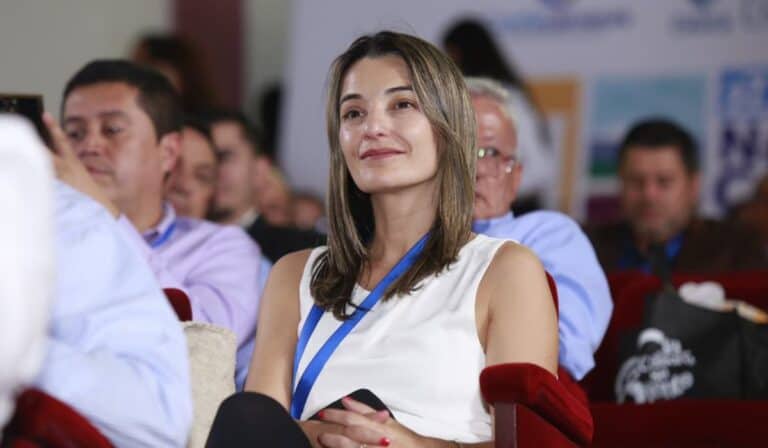 Camila Escobar sale de la Presidencia de la Cámara de Comercio del Oriente Antioqueño Camila Escobar sale de la Presidencia de la Cámara de Comercio del Oriente Antioqueño