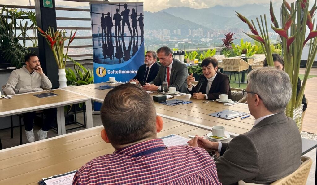 Coltefinanciera expone crecimiento, portafolio y proyecciones en el marco de sus 45 años Coltefinanciera celebra 45 años