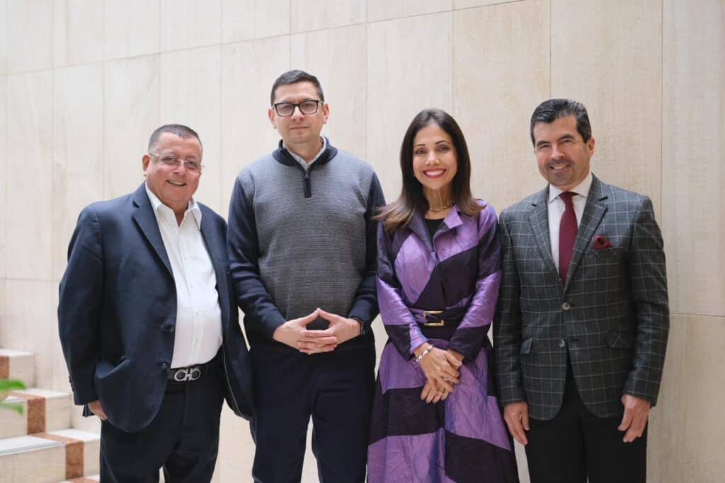 Los comisionados de la CREG William Mercado, Antonio Jiménez (director del organismo), Fanny Guerrero y Orlando Velandia, también presidente de la Agencia Nacional de Hidrocarburos (ANH). Imagen: CREG