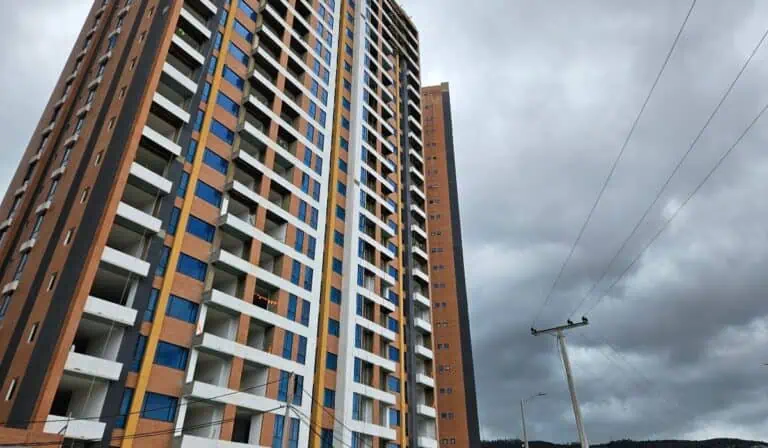 Colombianos siguen sin ganas de comprar vivienda y carro