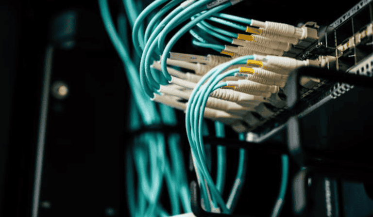 ¿Cuánto le cuesta a una empresa estar fuera de línea por una hora? Cuánto cuesta una hora fuera de línea