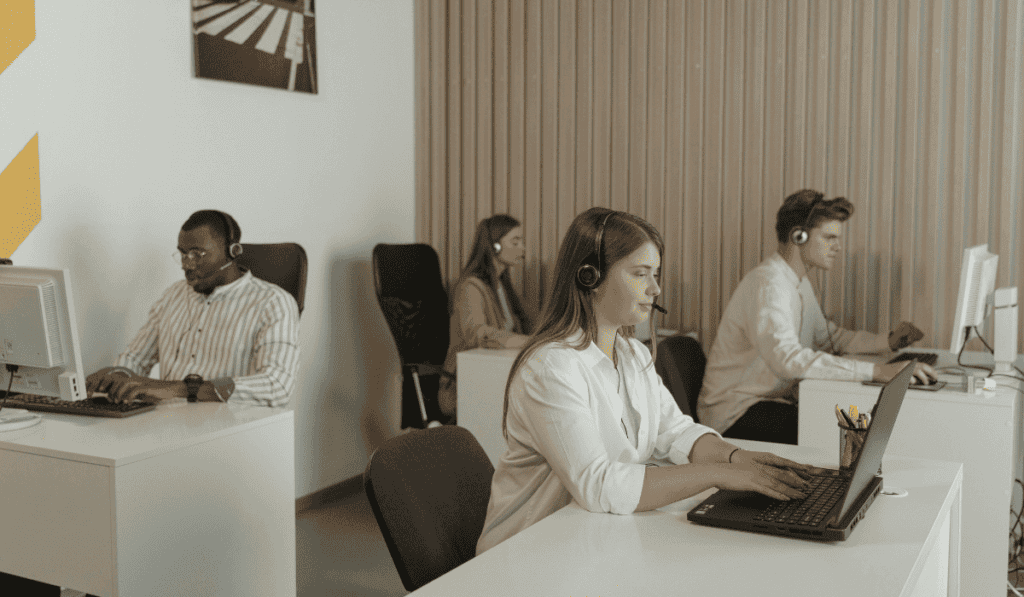 La industria BPO genera más de 700.000 empleos en Colombia: así cierra el año el sector El sector BPO crece en términos de generación de empleo