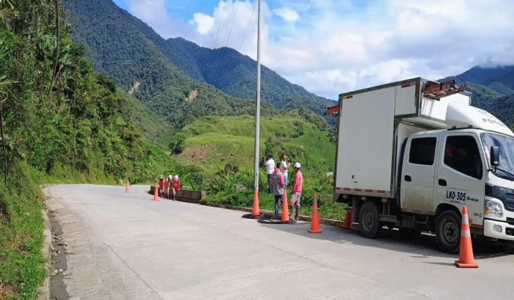 Cobertura, inversión y 5G: las claves del liderazgo de Claro en Colombia Fibra óptica en Chocó