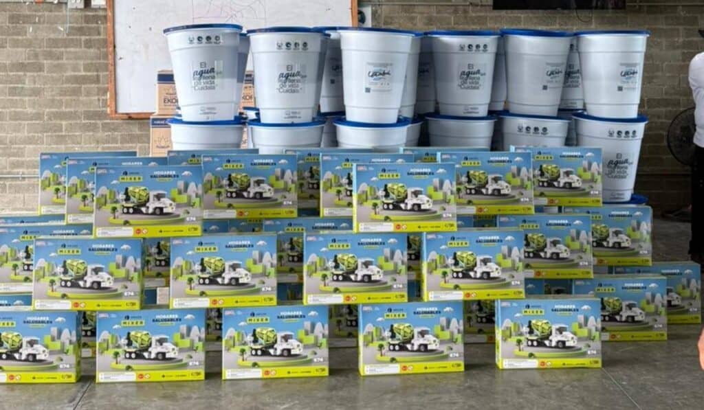 Fundación Grupo Argos ha entregado 380 mejoramientos de vivienda con filtros de agua potable en Turbo, Antioquia Filtros de agua de Fundación Grupo Argos